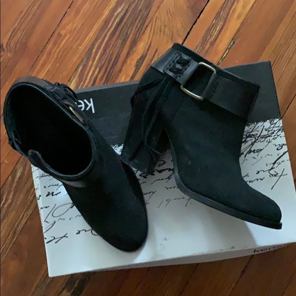 Woman’s Kenzie boots 7.5